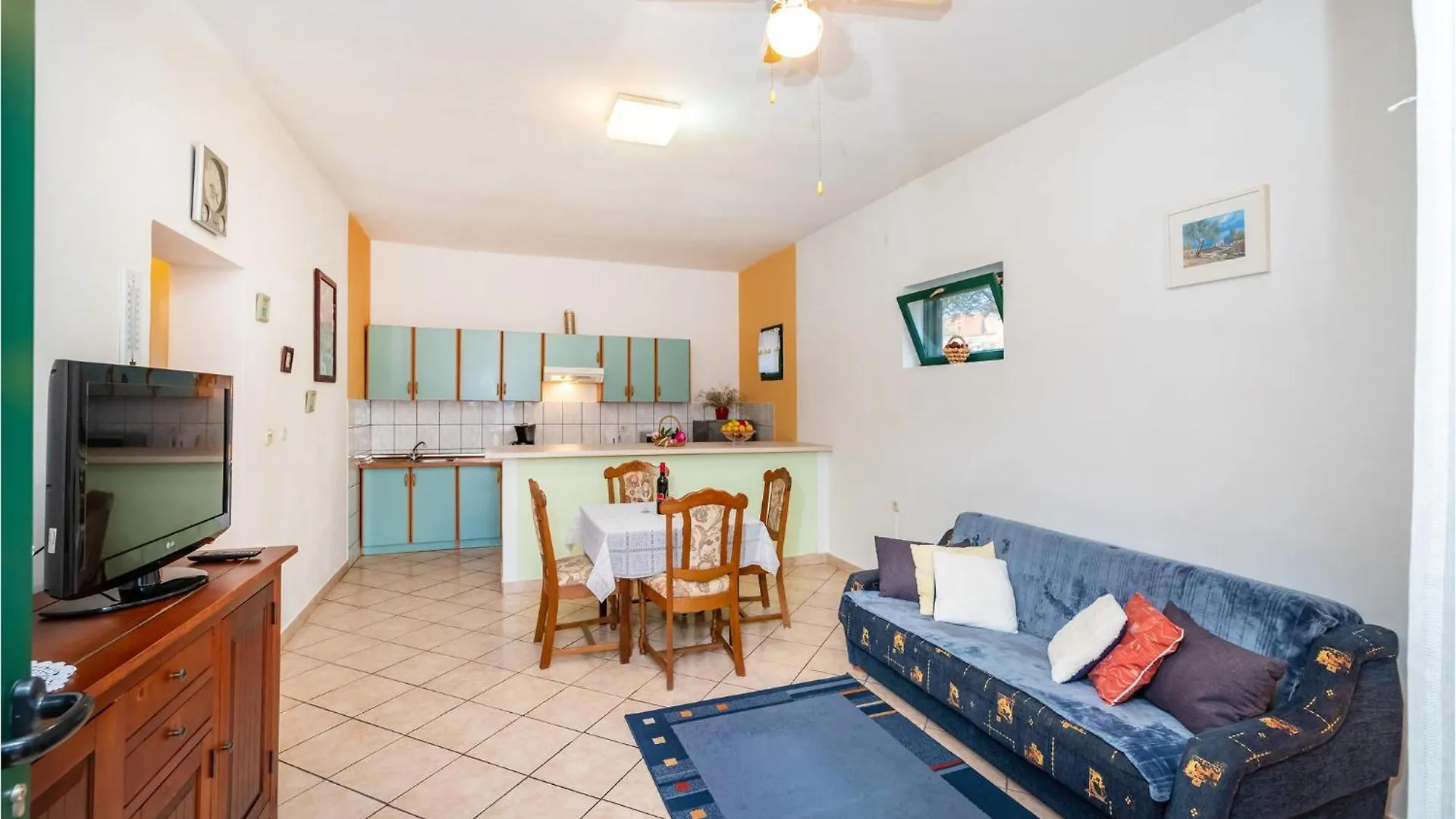Amazing Apartment In Jasenice With Kitchen